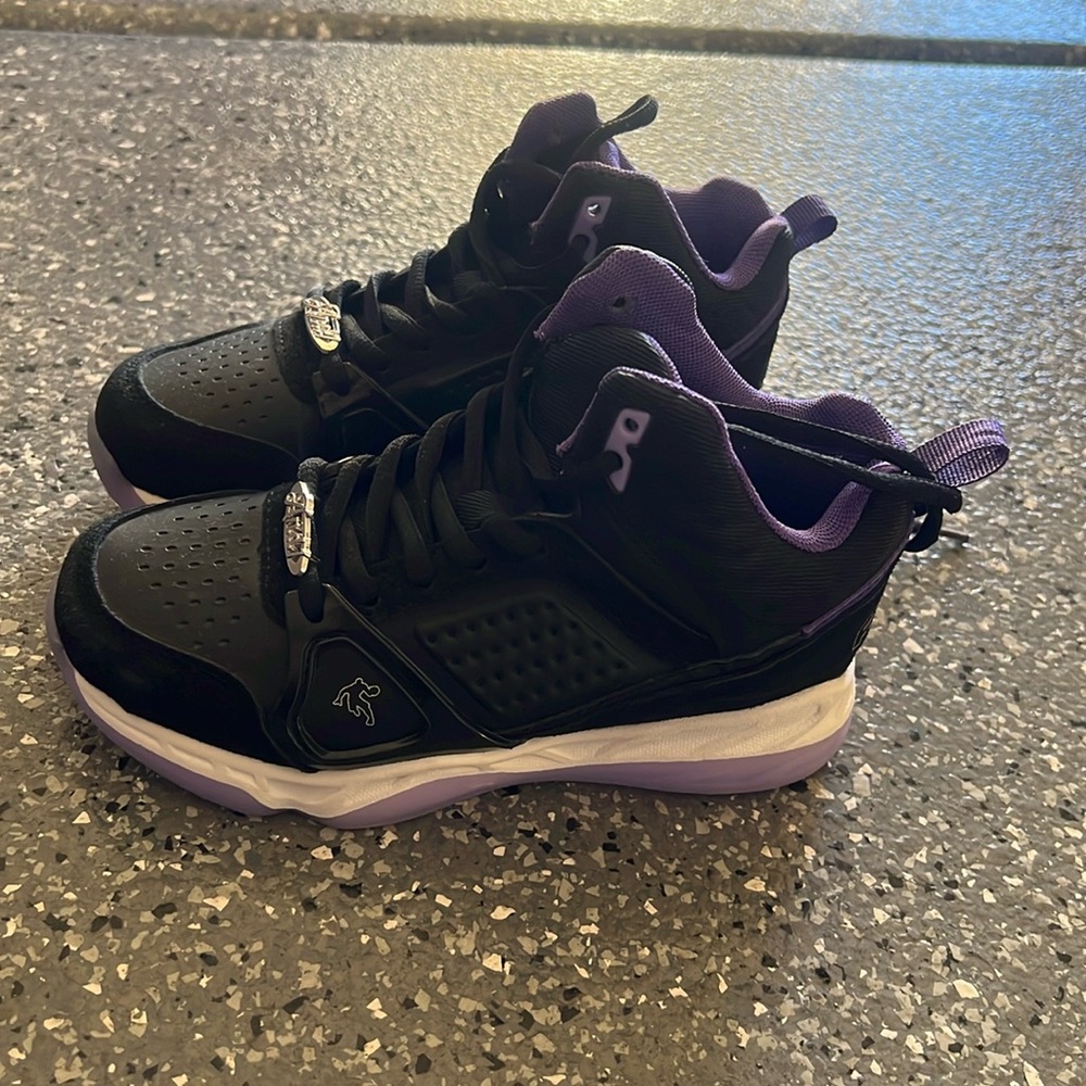 Girls shoes size 13